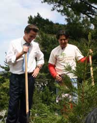 Roger Barnett and Mayor Gavin Newsom