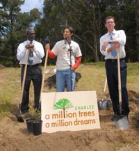 Yomi Agundbiade, Roger Barnett and Mayor Gavin Newsom